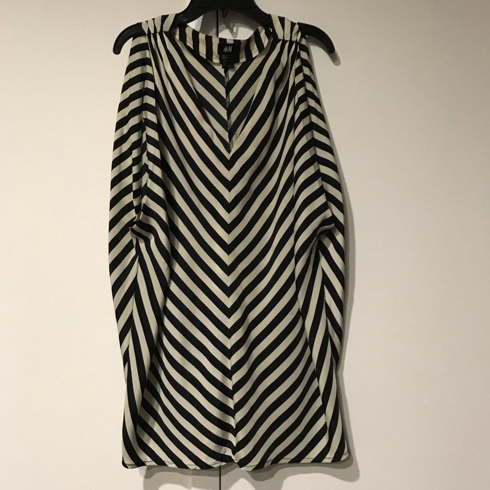 Diagonal Stripe Cap Sleeve Top